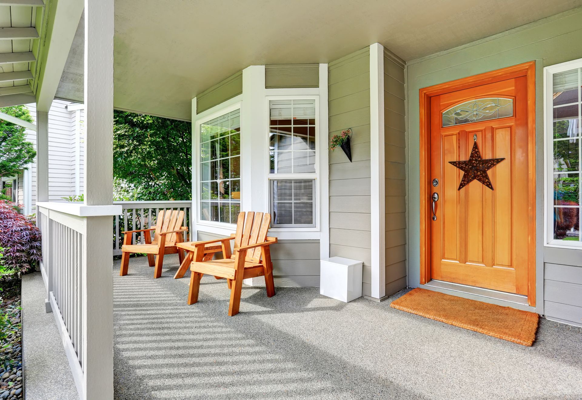 Creating a stunning porch with epoxy customization is an excellent investment for homeowners.