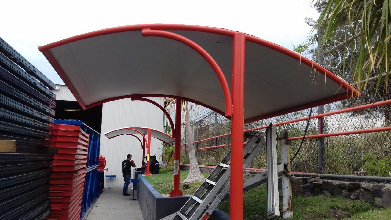 ESTRUCTURA DE ACERO CON LONA