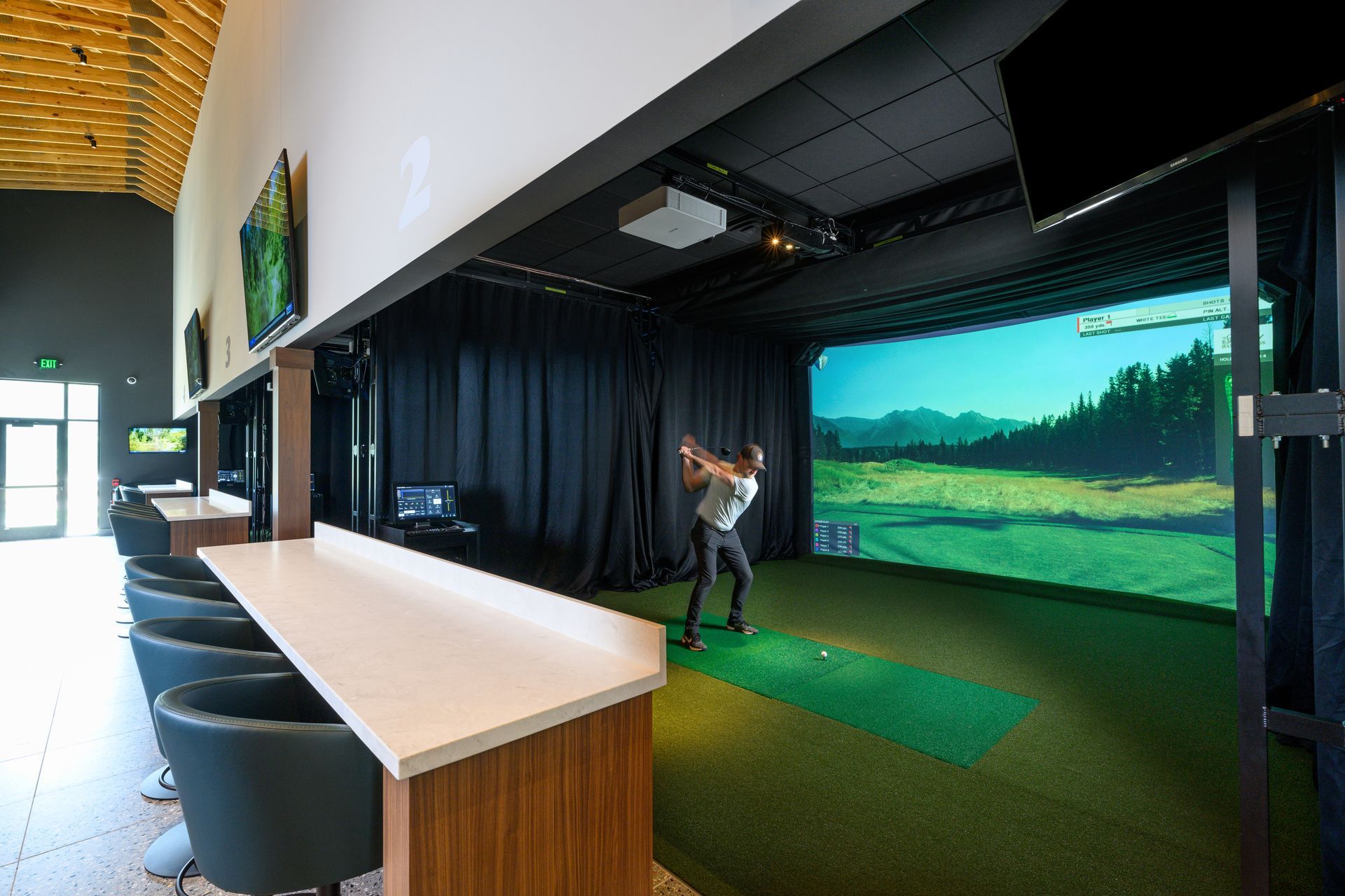 4 HD Golf Simulators. Open all year!
