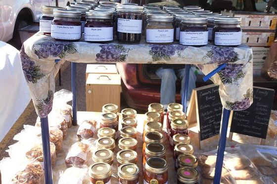 jellies available at the farmers market