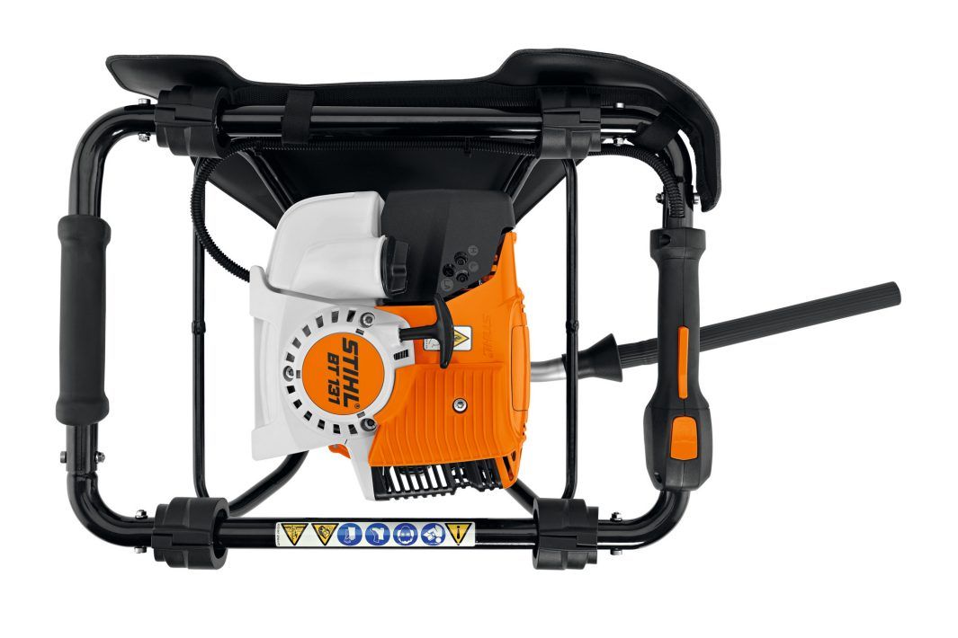 TARIÈRE THERMIQUE STIHL BT131 à louer chez Green Machine 