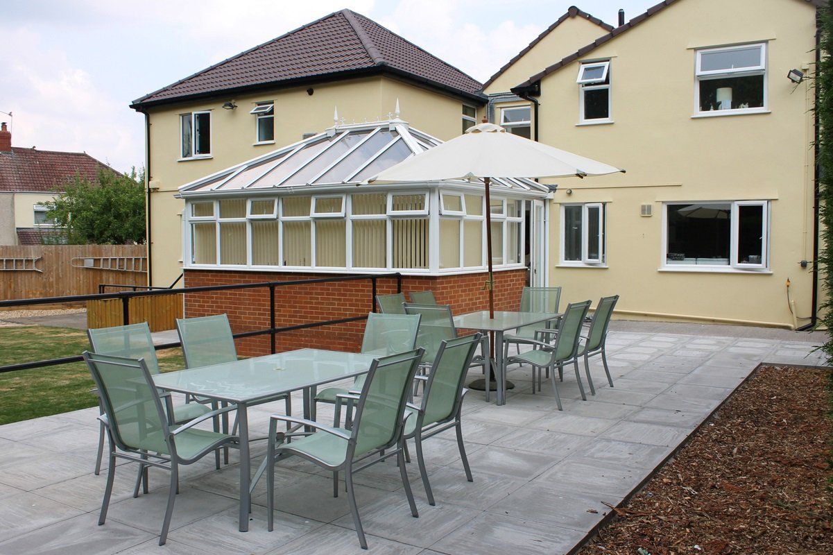 Mostyn Lodge Residential Care Home Keynsham, Bristol Dementia & Day