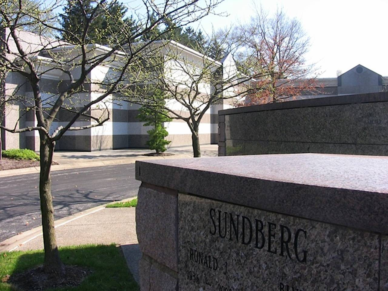 A stone wall with sundberg written on it