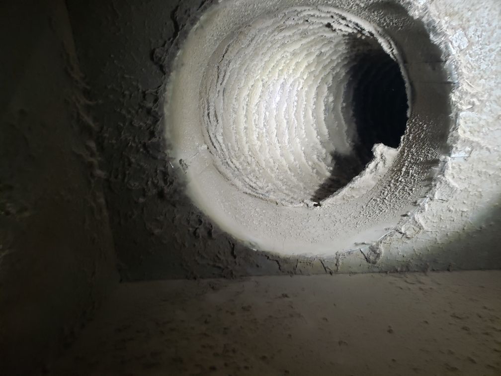Dirty Vent Hole — Sandpoint, ID — Indoor Air Care