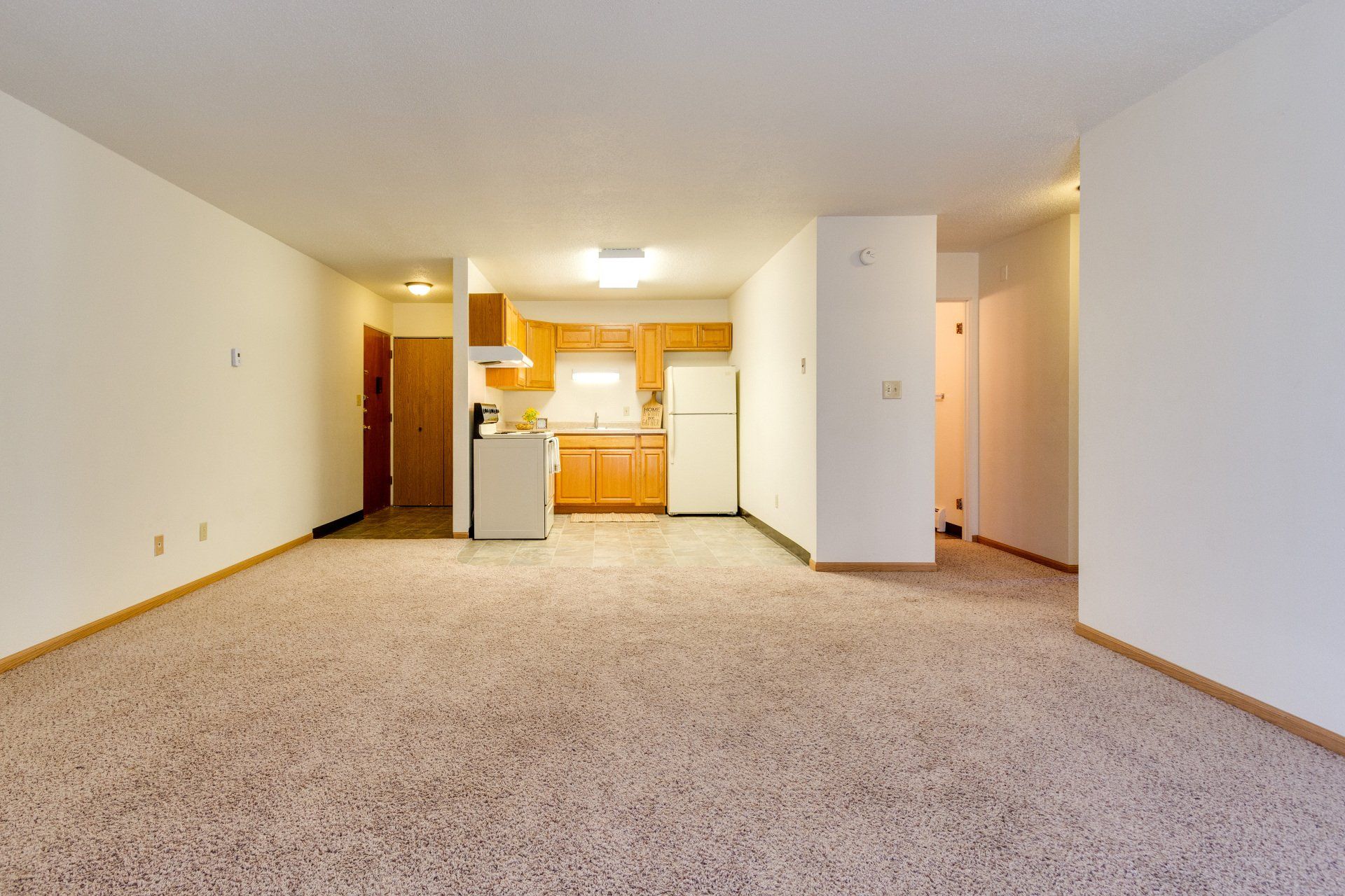 Property Details | Edgewood Arms Apartments | Fargo, ND