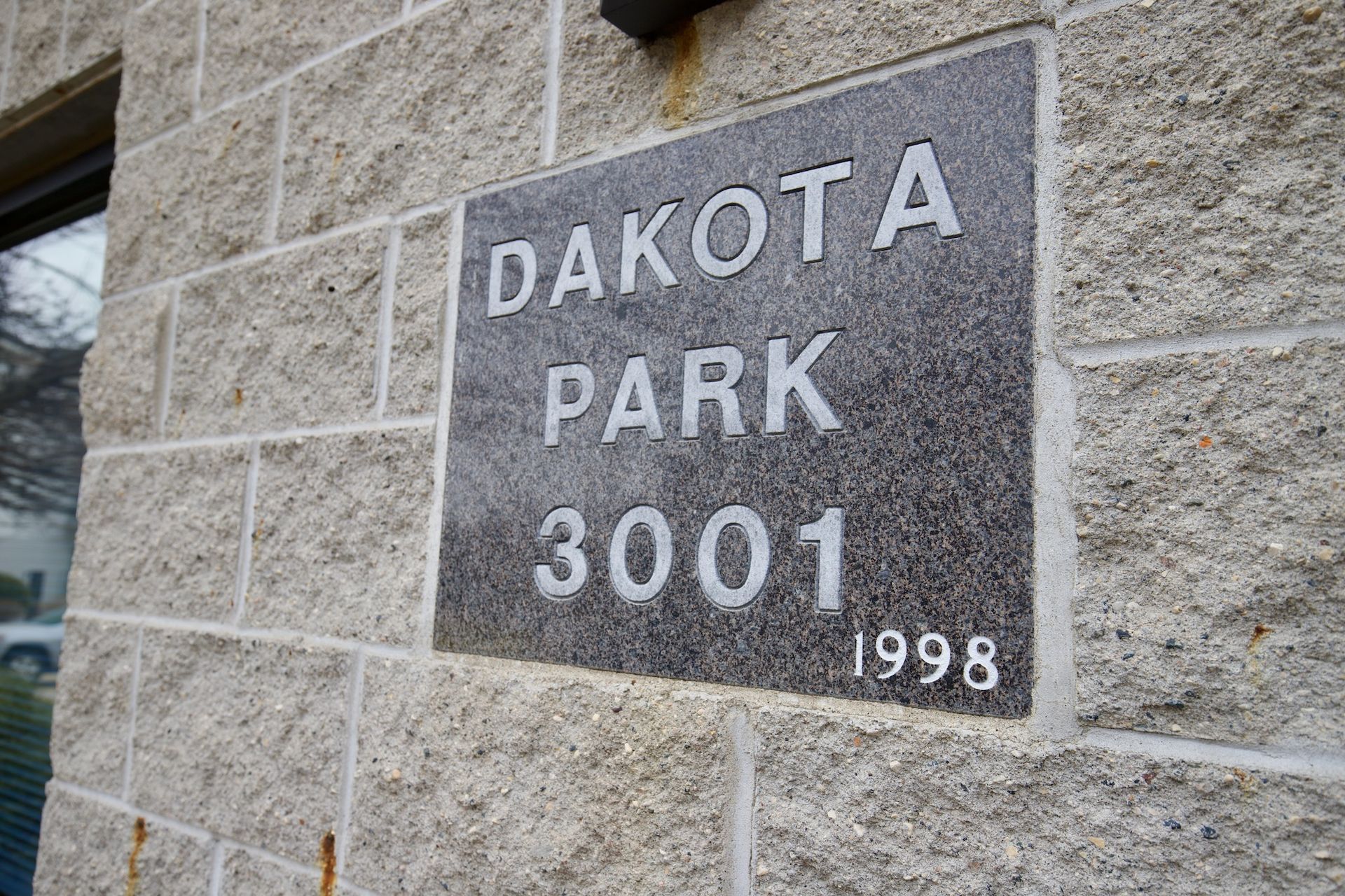 Address marker for the 3001 building at Dakota Park in Fargo