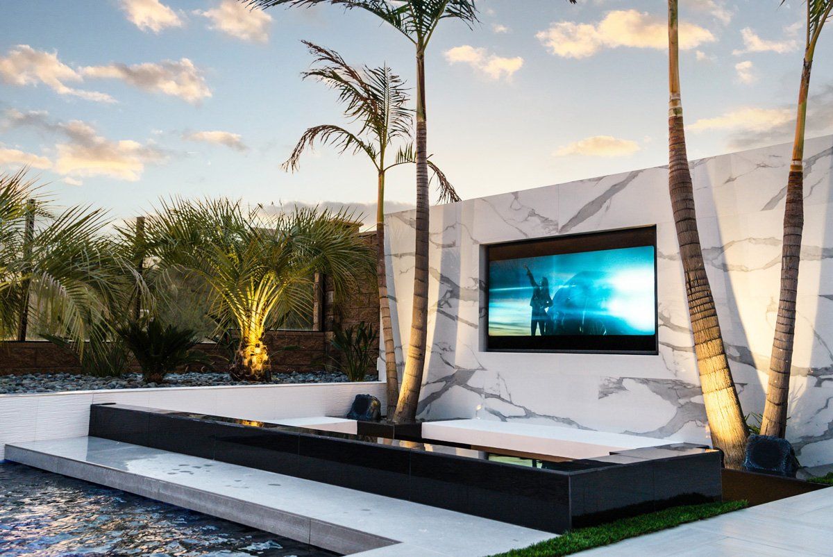 Luxury Swimming pool in Porter Ranch, CA.