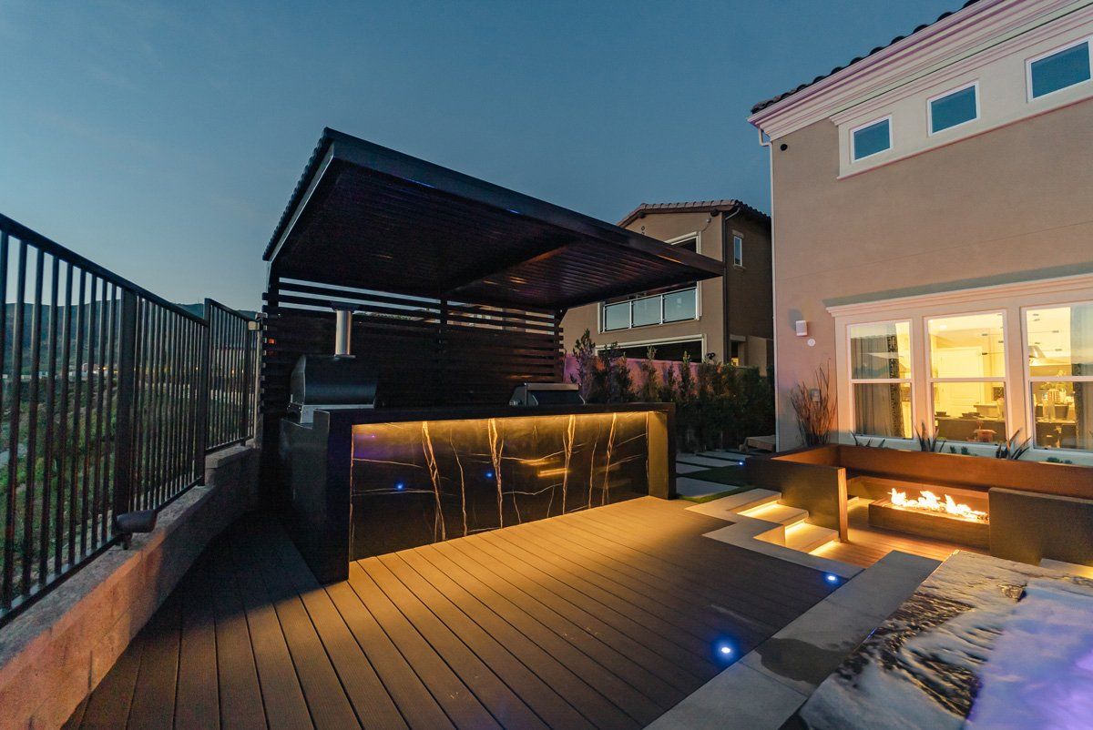 Luxury Swimming pool in Porter Ranch, CA.