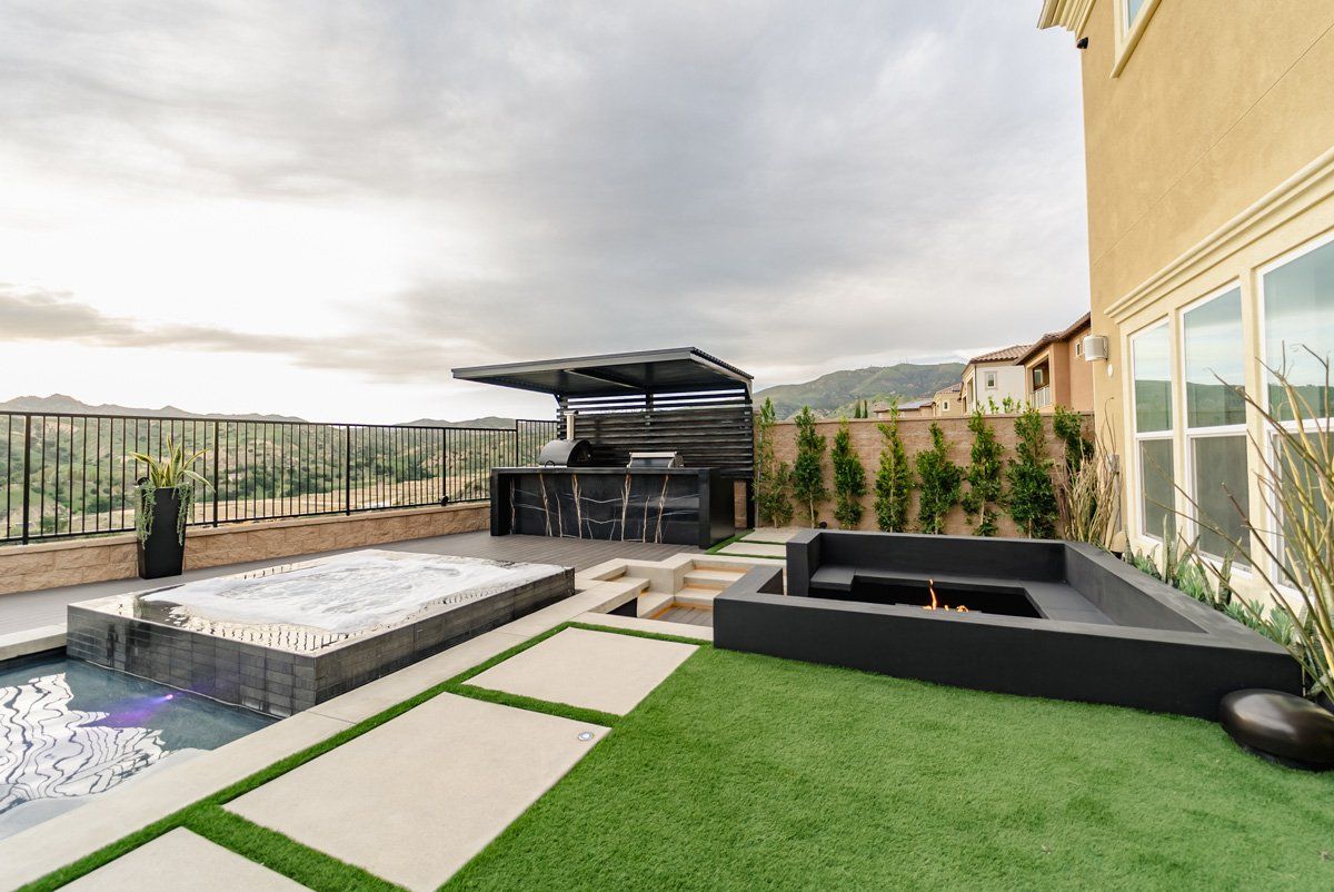 Luxury Swimming pool in Porter Ranch, CA.
