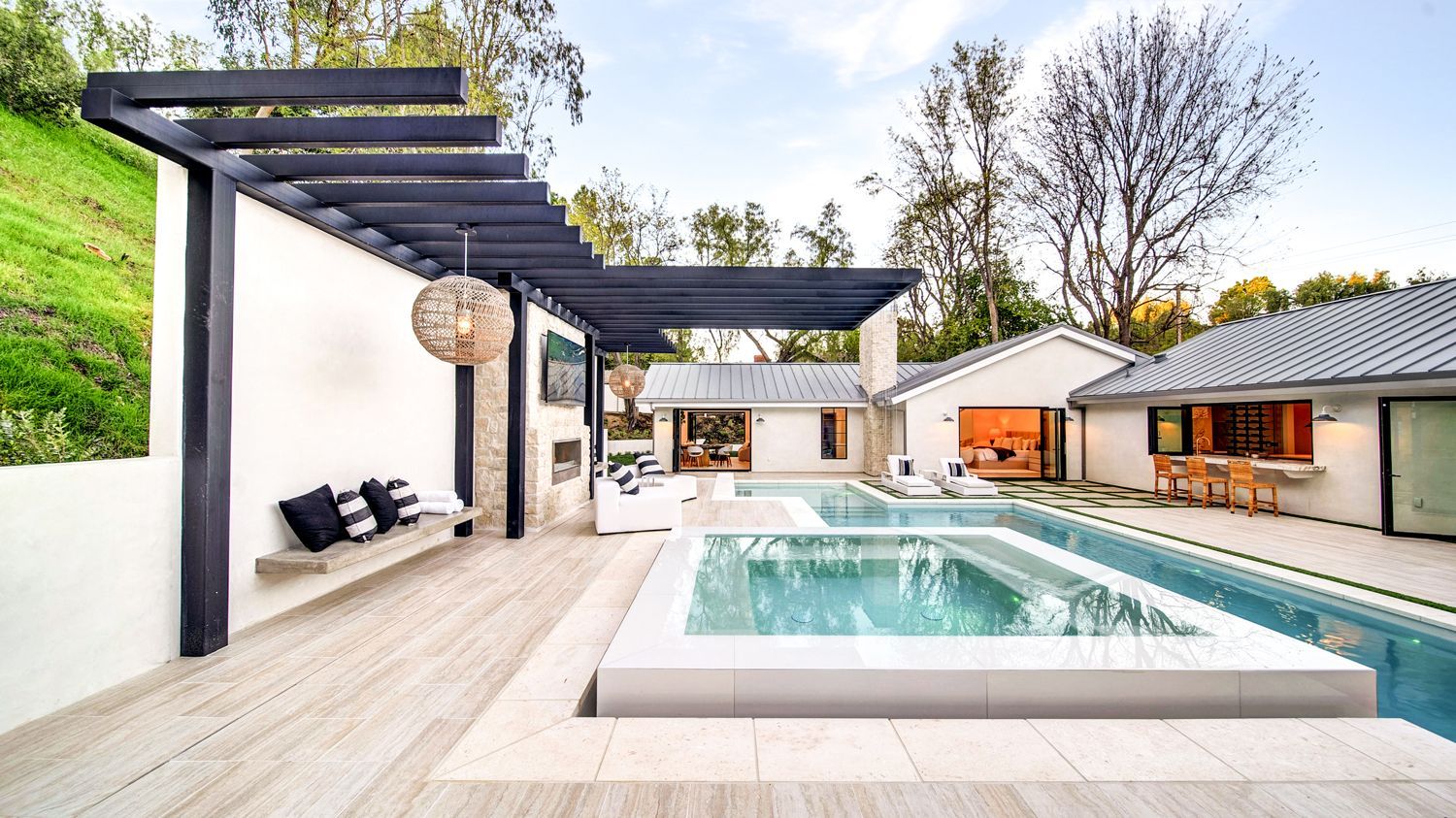 Luxury swimming pool design and construction by Westmod in Hidden Hills, CA.
