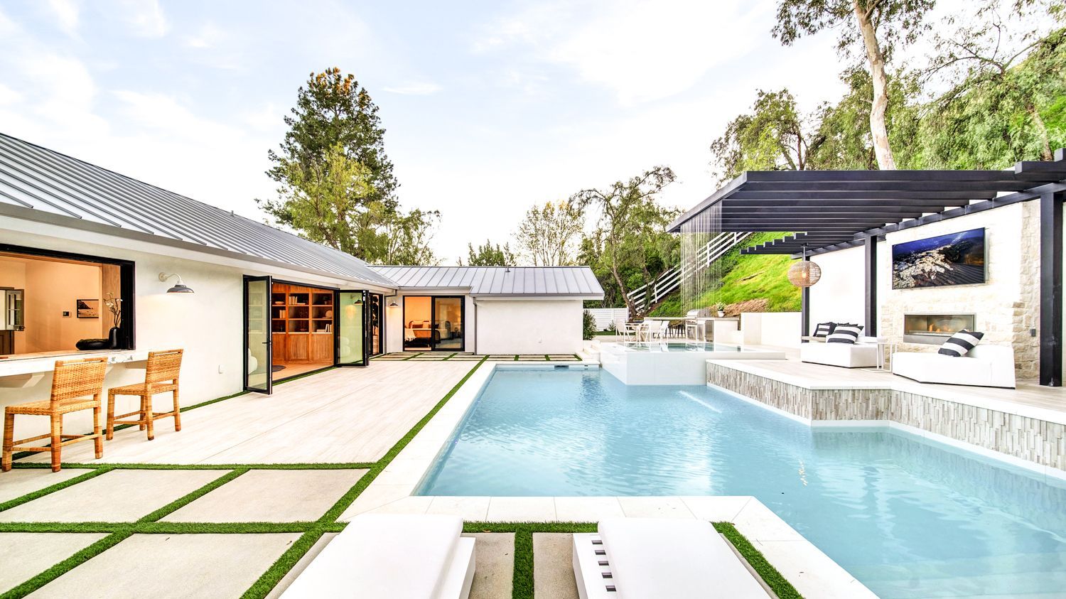 Luxury swimming pool design and construction by Westmod in Hidden Hills, CA.