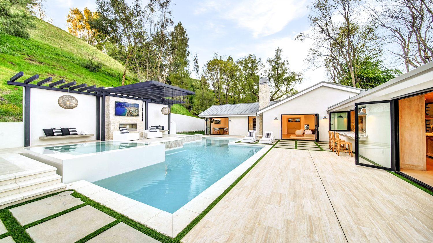 Luxury swimming pool design and construction by Westmod in Hidden Hills, CA.