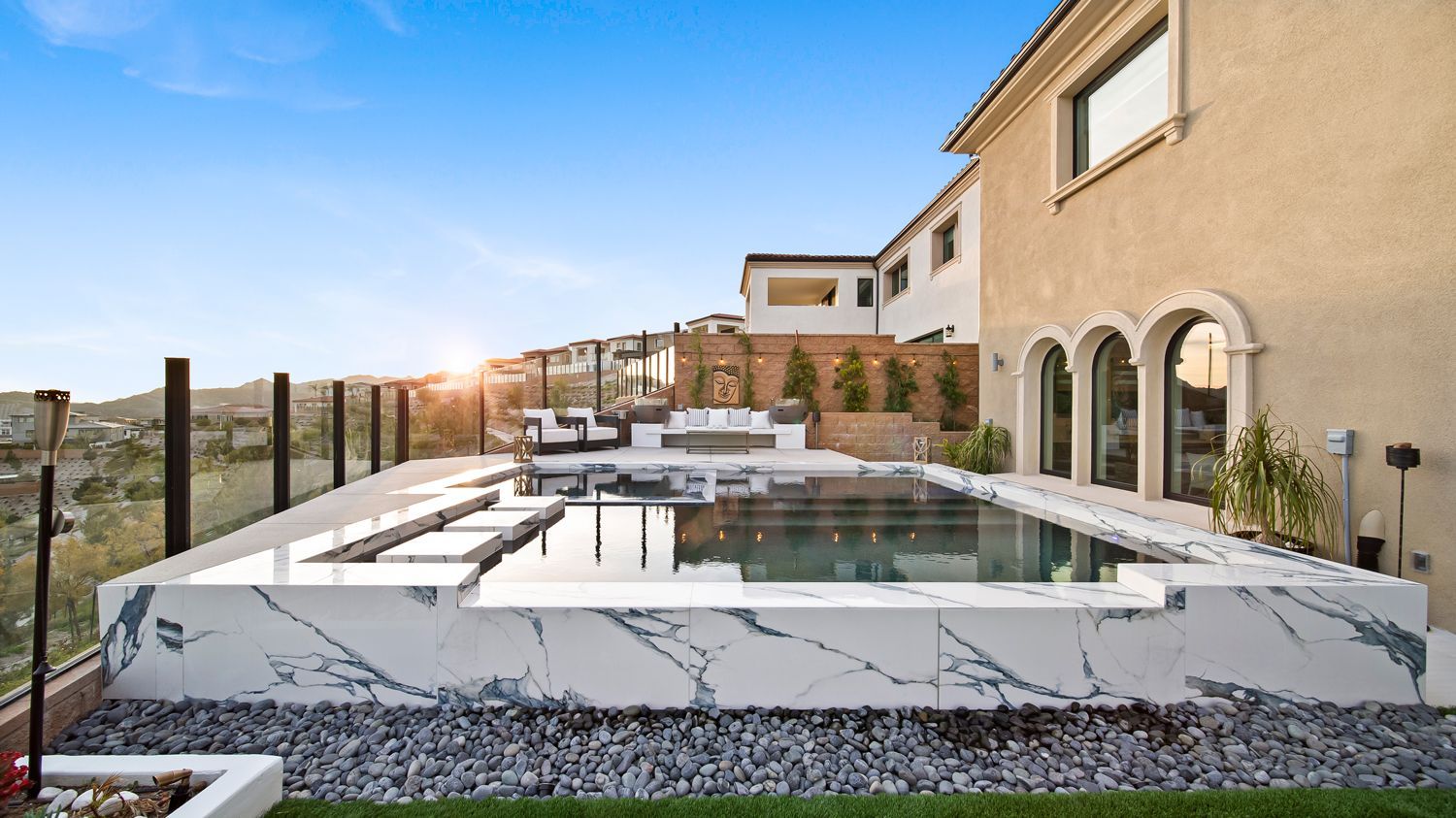 Luxury Swimming pool in Porter Ranch, CA.