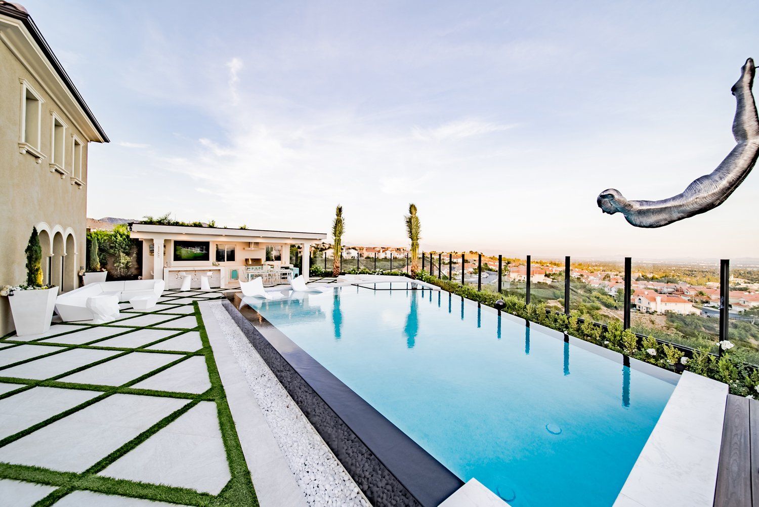 Luxury Swimming pool in Porter Ranch, CA.