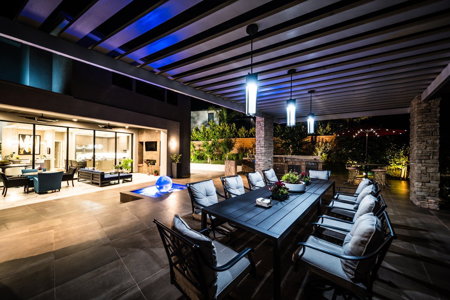 Luxury Swimming pool in Porter Ranch, CA.