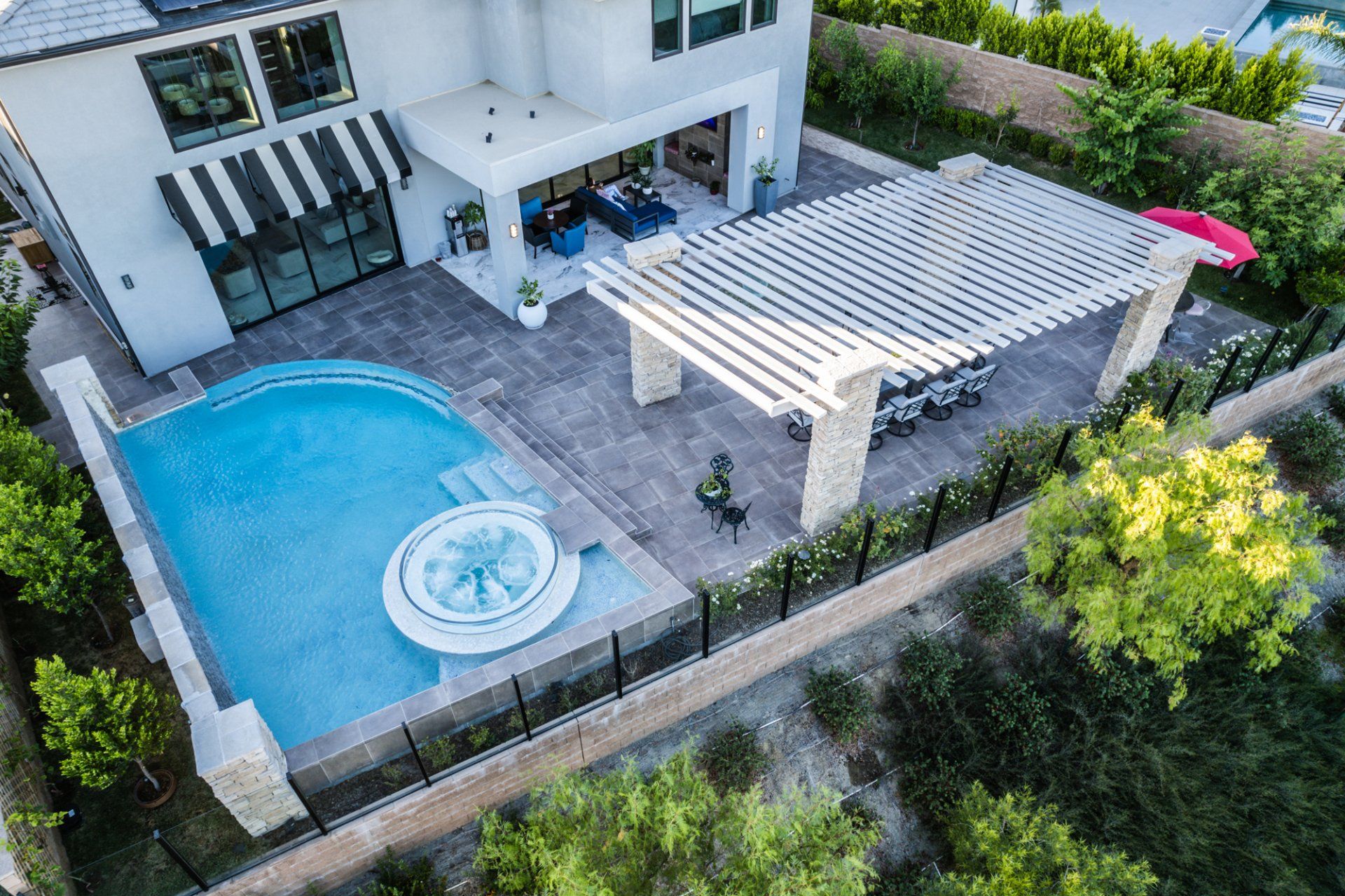 Luxury Swimming pool in Porter Ranch, CA.
