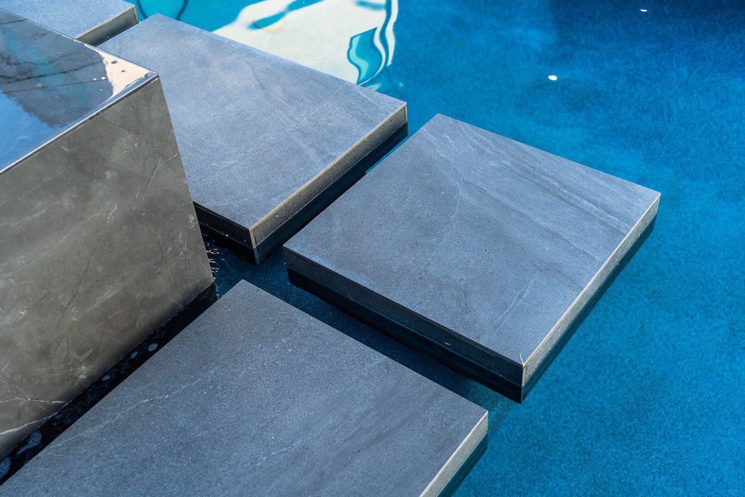 Luxury Swimming pool in Porter Ranch, CA.