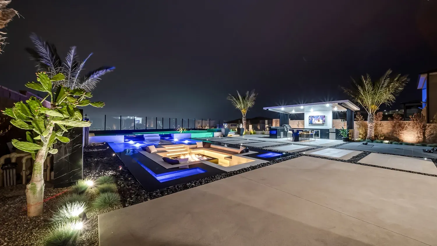 Luxury swimming pool design and construction by Westmod in Porter Ranch, CA.