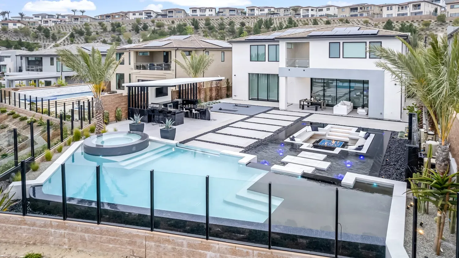 Luxury swimming pool design and construction by Westmod in Porter Ranch, CA.