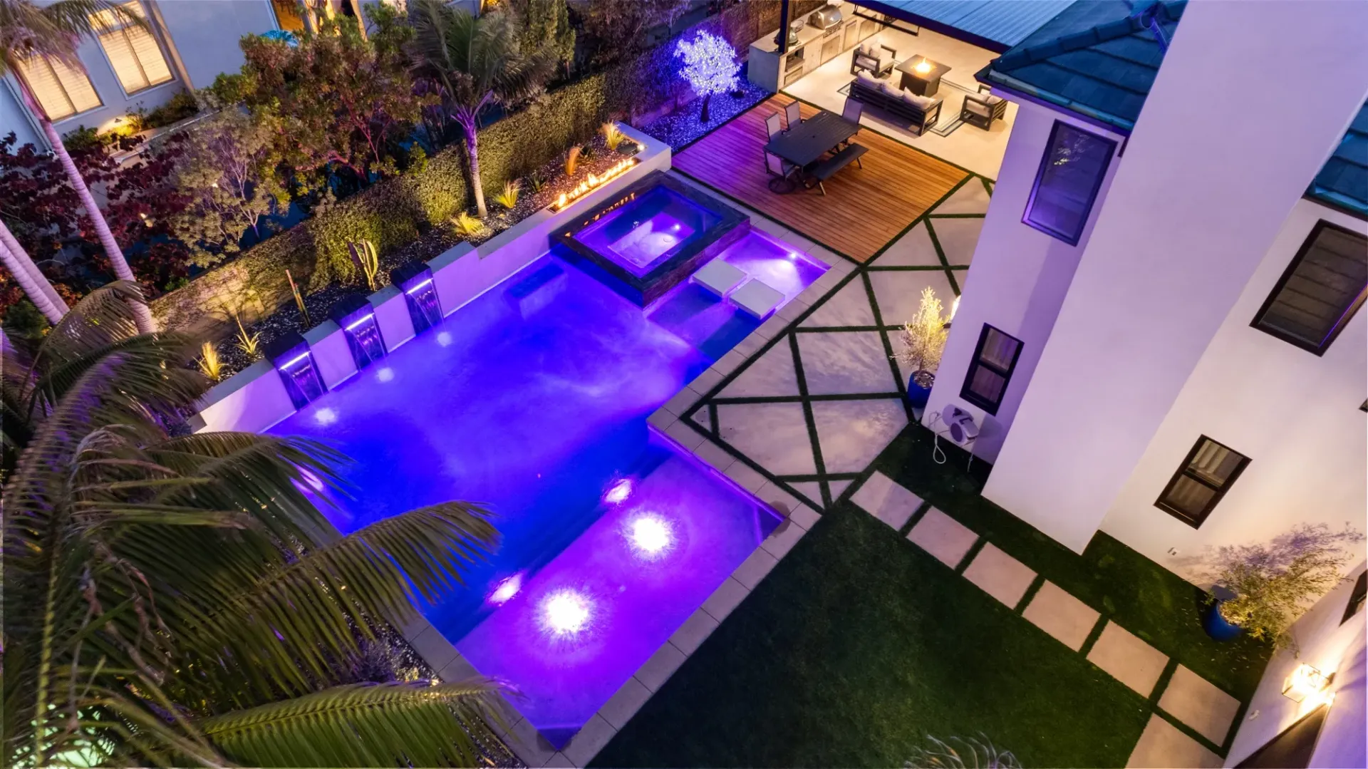 Rhythm by Westmod. Luxury Pool Build in Huntington Beach, CA.