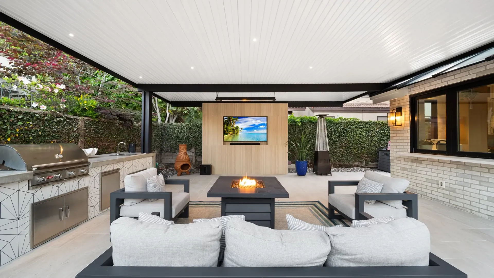 Rhythm by Westmod. Luxury Pool Build in Huntington Beach, CA.