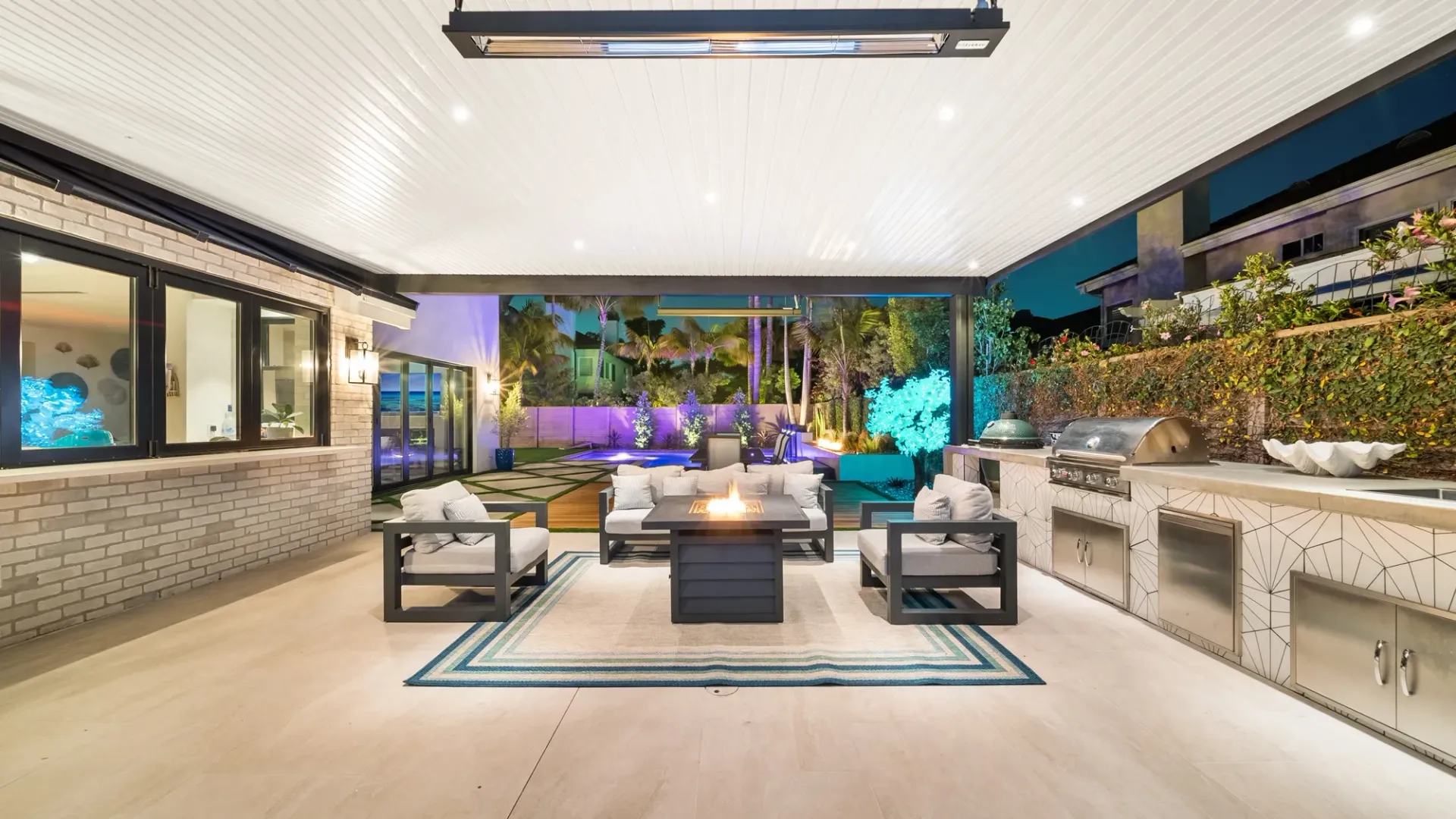 Rhythm by Westmod. Luxury Pool Build in Huntington Beach, CA.