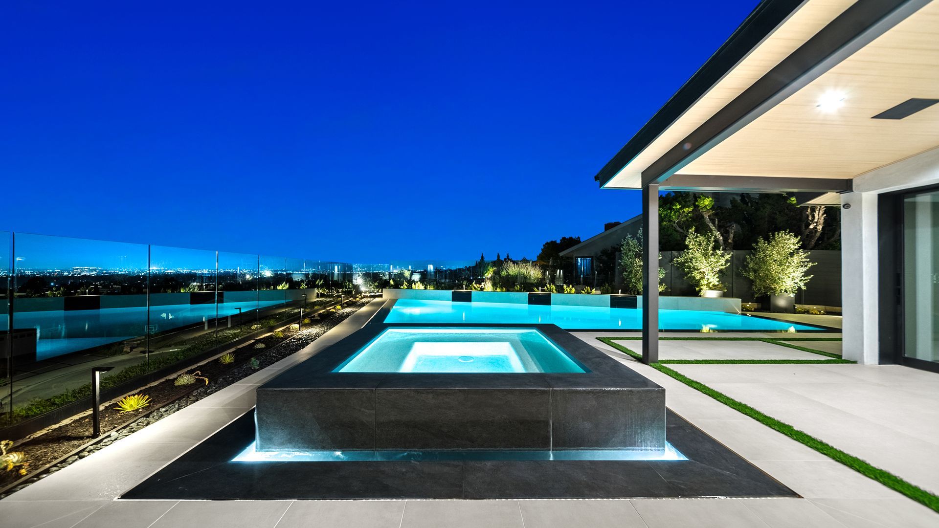Luxury swimming pool design and construction by Westmod in Irvine, CA.