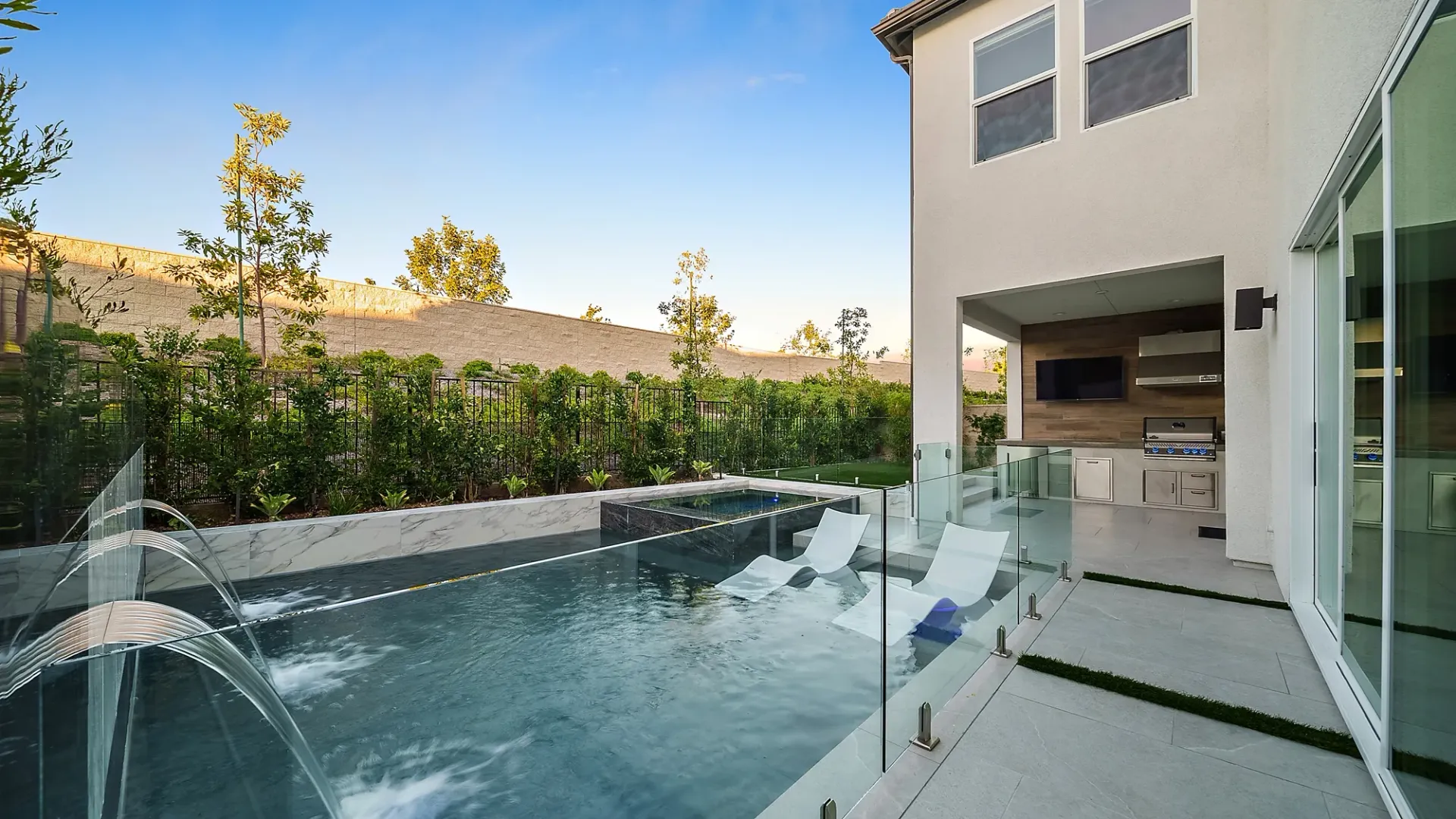 Small but luxurious pool and spa designed and built in small space by Westmod