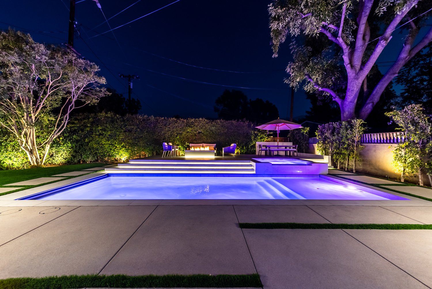 Luxury Swimming pool in La Canada Flintridge, CA.