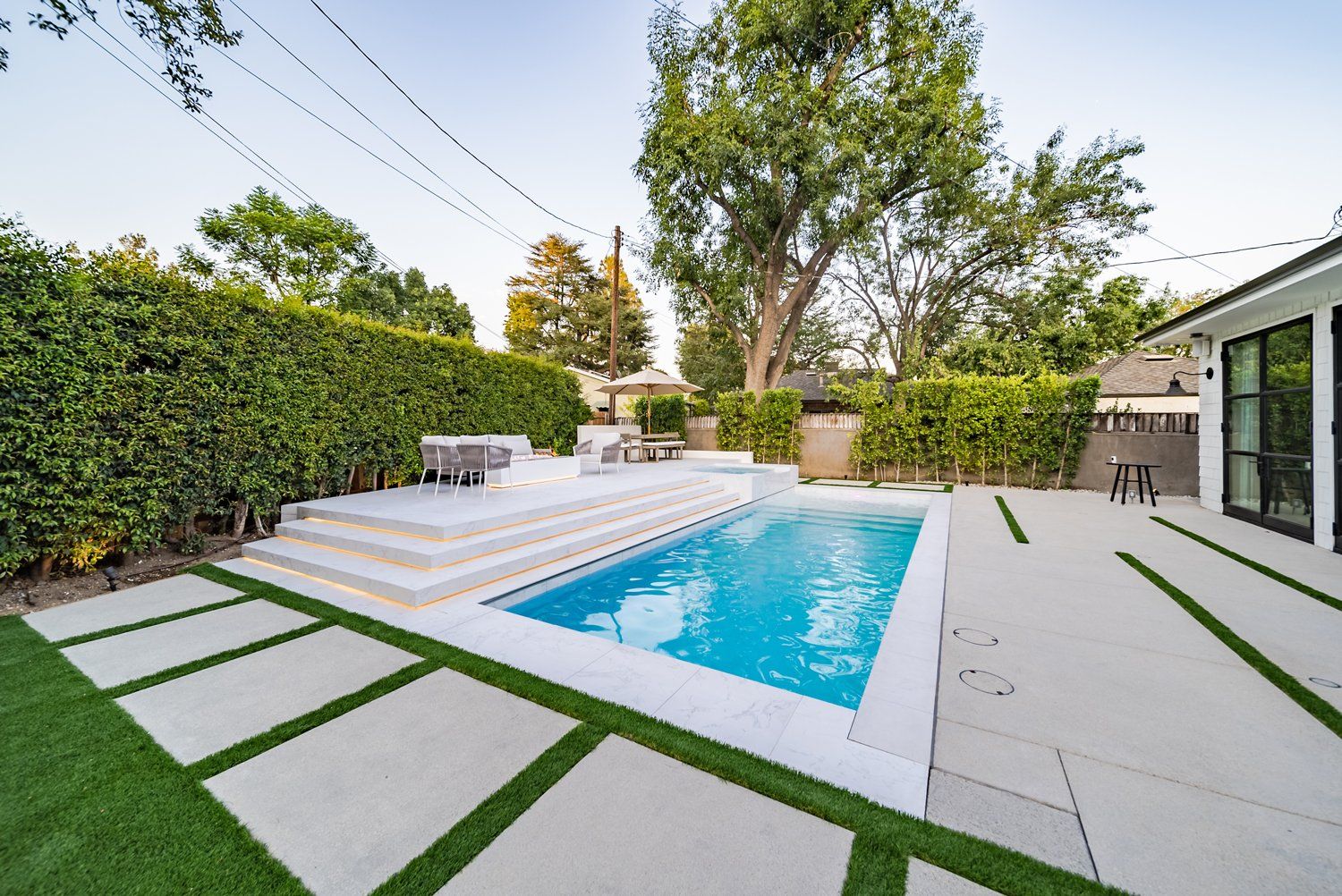 Luxury Swimming pool in La Canada Flintridge, CA.