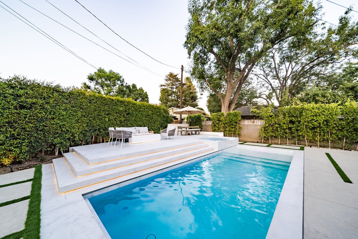 Luxury Swimming pool in La Canada Flintridge, CA.