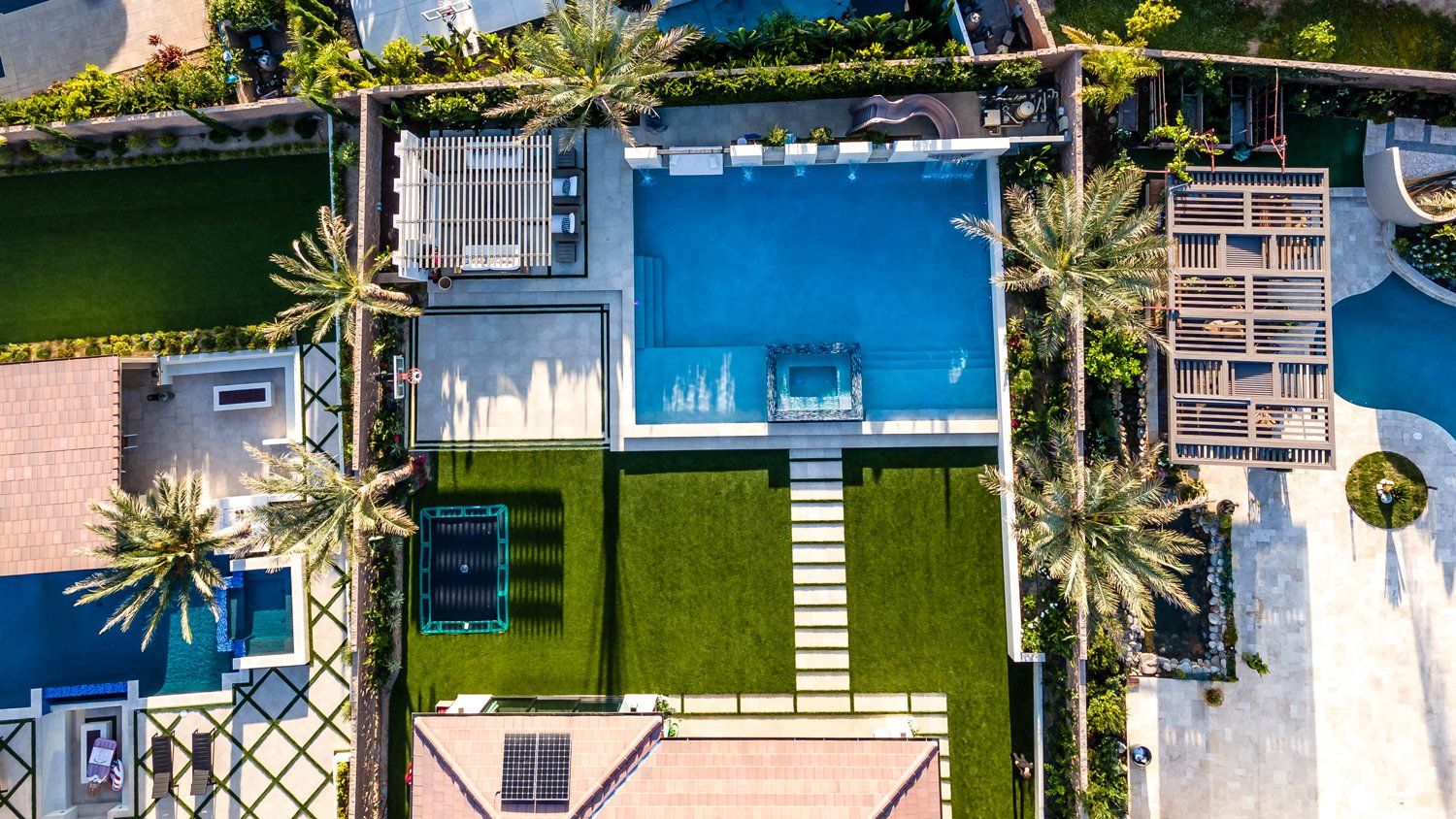 Luxury Swimming pool in Porter Ranch, CA.