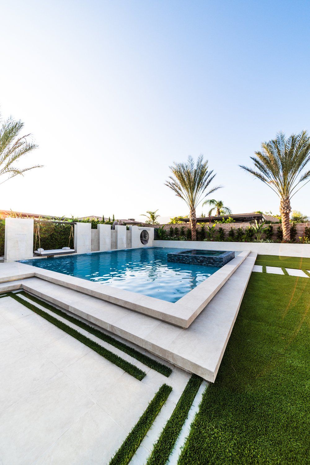 Luxury Swimming pool in Porter Ranch, CA.