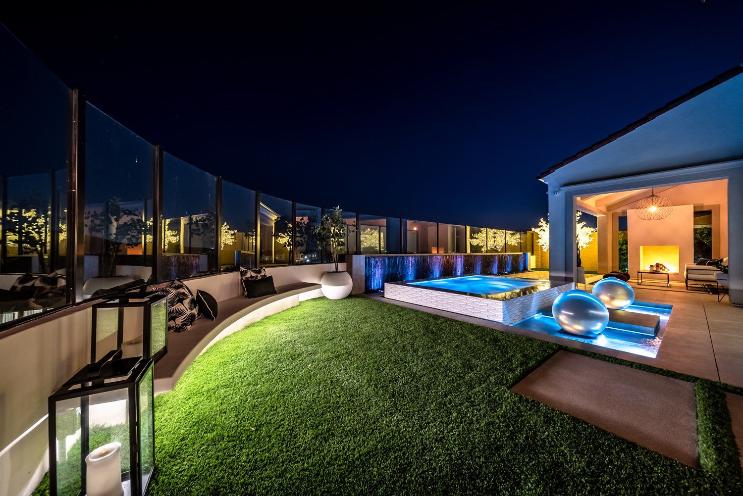 Luxury Swimming pool in Irvine, CA.