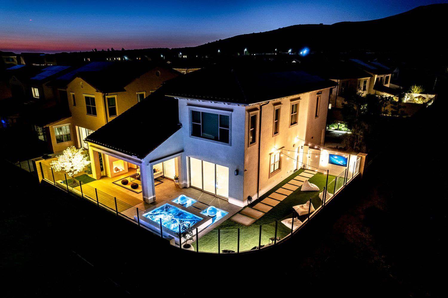 Luxury Swimming pool in Irvine, CA.