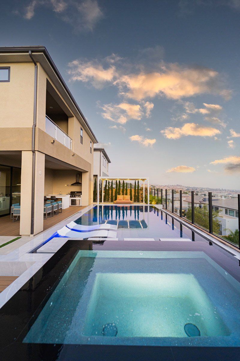 Luxury Swimming pool in Porter Ranch, CA.