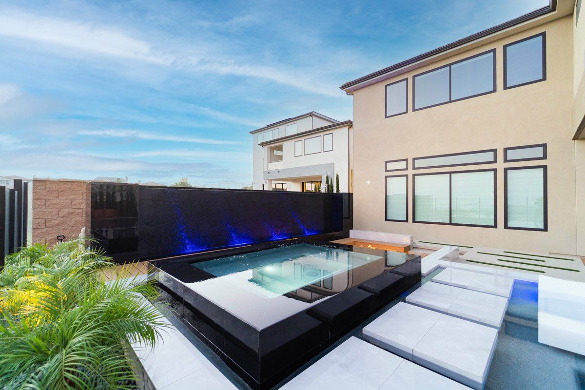 Luxury Swimming pool in Porter Ranch, CA.