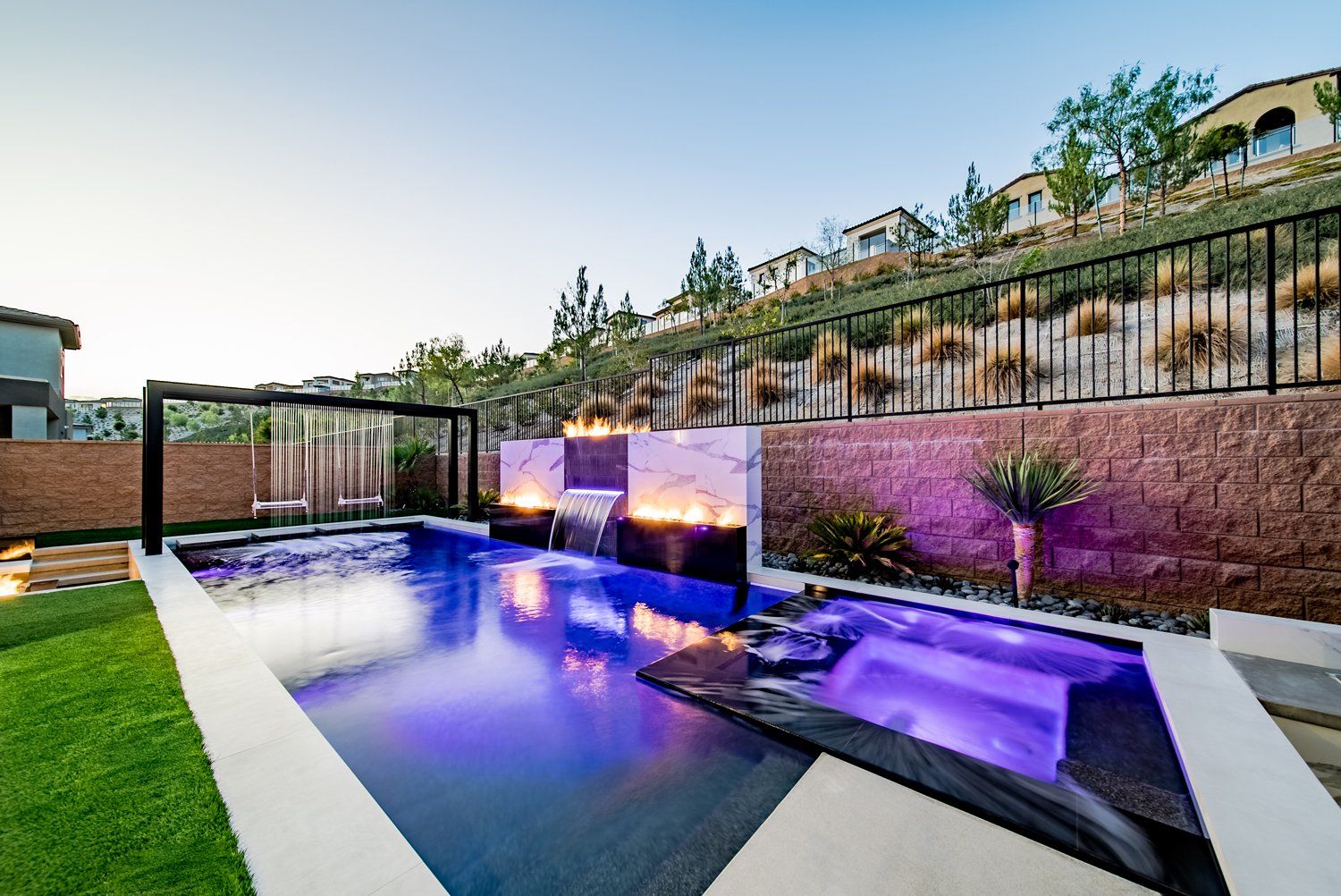 Luxury Swimming pool in Porter Ranch, CA.