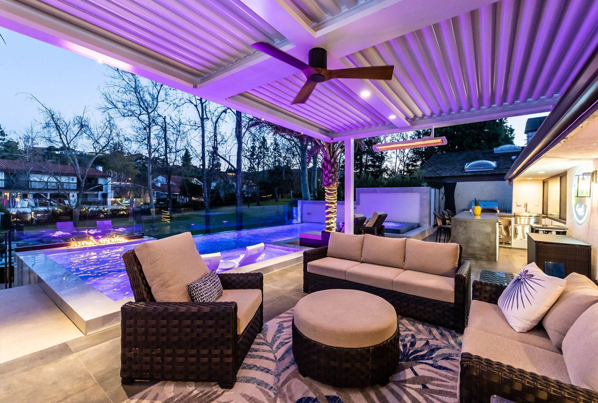 Luxury Swimming pool in Westlake Village, CA.