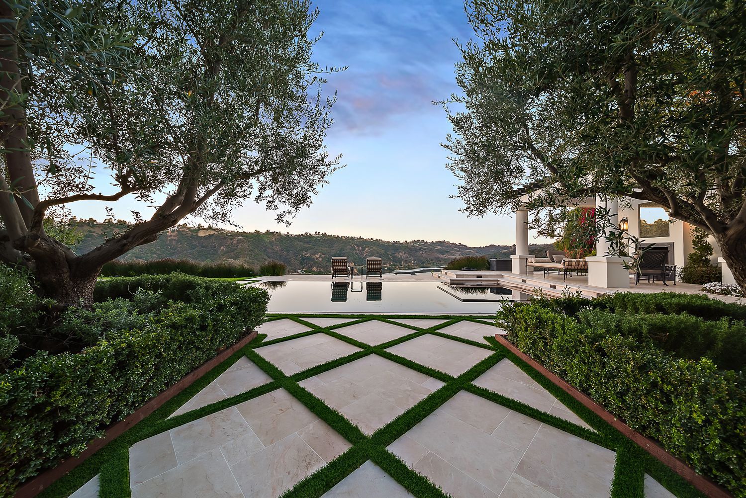 Luxury swimming pool construction project in Beverly Hills, CA by Westmod