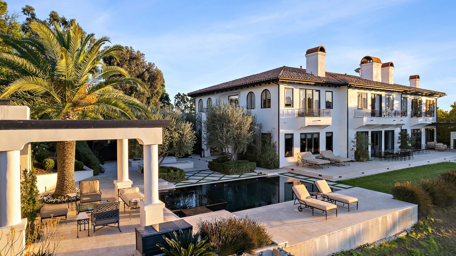 Luxury swimming pool construction project in Beverly Hills, CA by Westmod