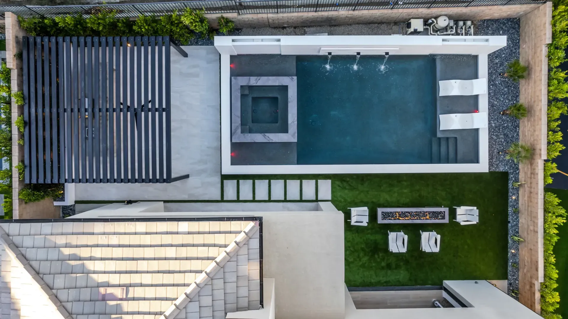 Luxury Swimming pool in Porter Ranch, CA.