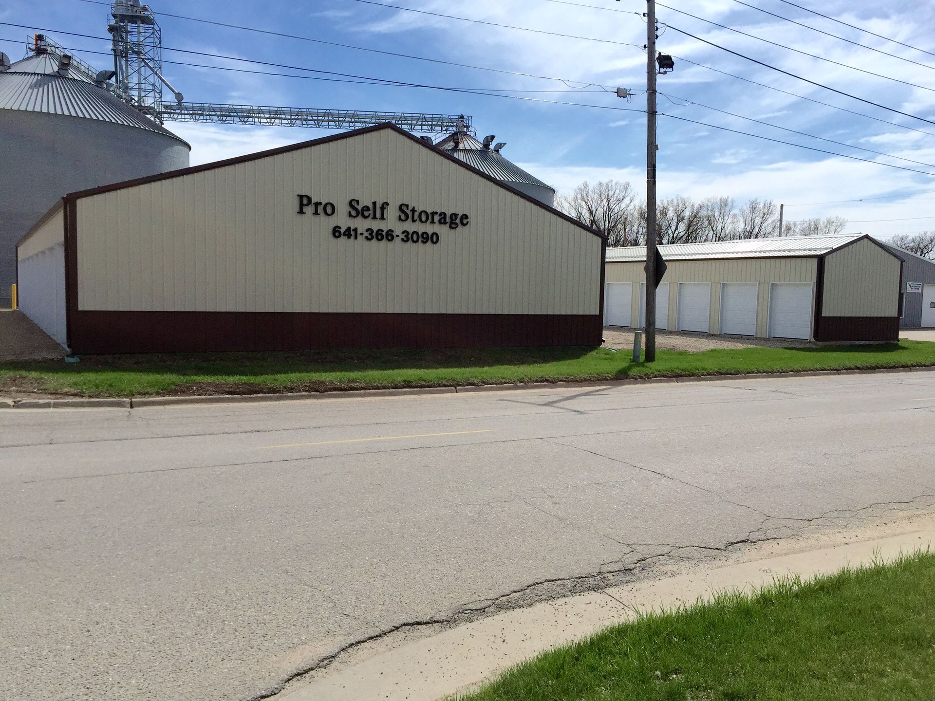 Pro Self Storage in Conrad, IA