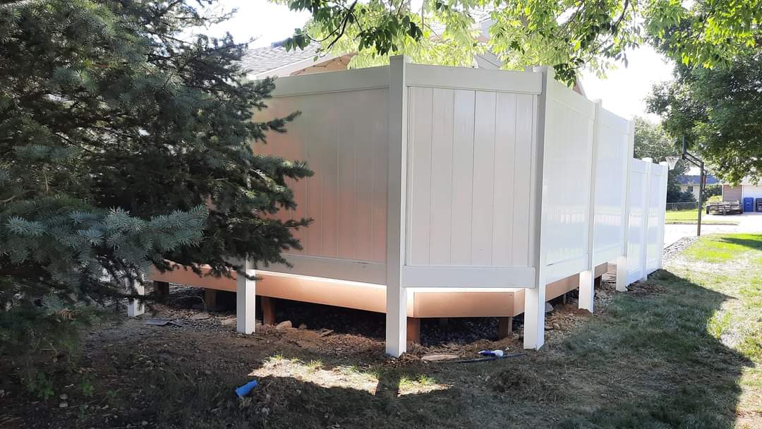 Finish Fence in Yard | Aberdeen, SD | Ludemann Fencing