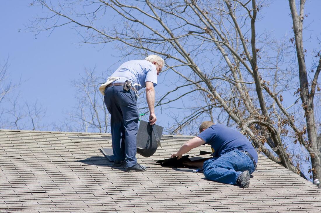Roof repair in Belleville