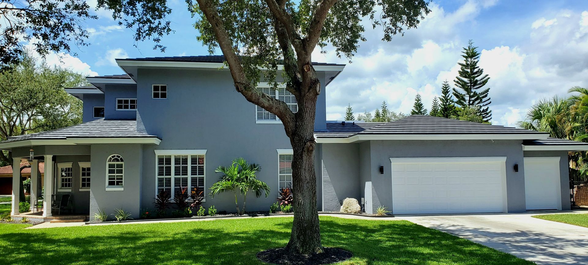 Experience affordable luxury roofing with South Florida’s #1 contractor.