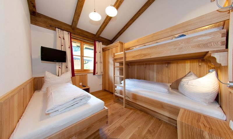 großes Mehrbett-Schlafzimmer Chalet Ankogel