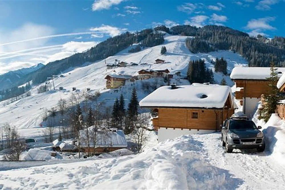 das winterliche Chalet Hochalmspitz