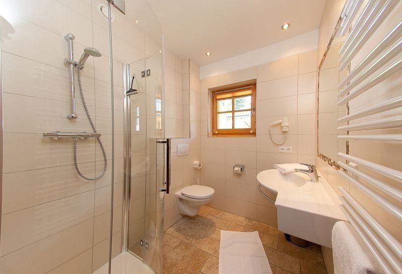 Ausstattung Dusche & WC im Chalet Hochalmspitz