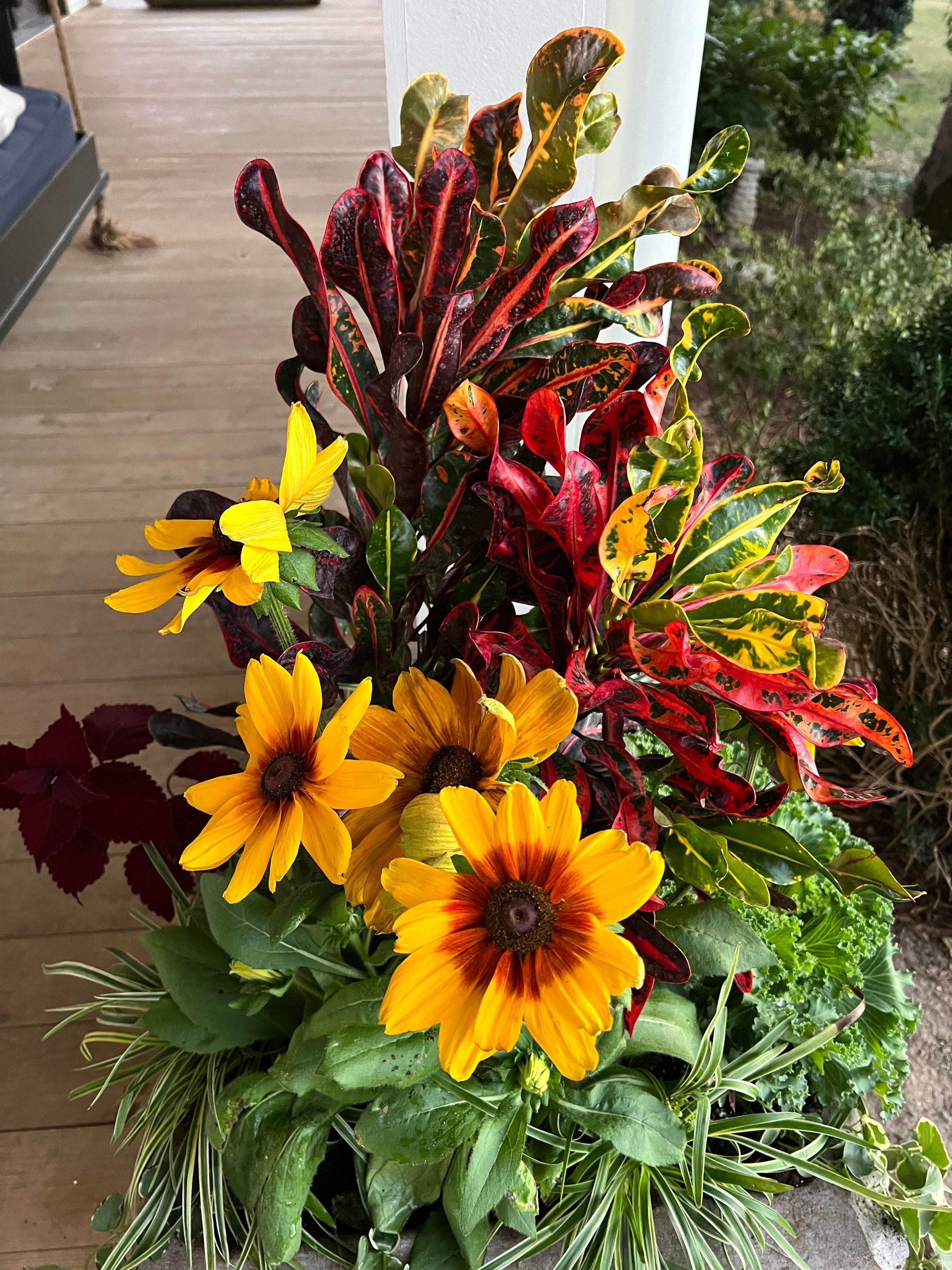 fall-flower-container-arrangement